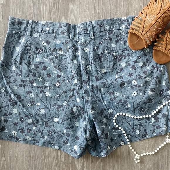 *GAP Floral Tailored Shorts* - Picture 5 of 5